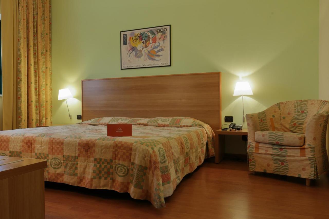 Hotel Romanisio Фоссано Екстер'єр фото